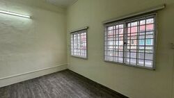 Jalan Besar (D8), Office #450951091